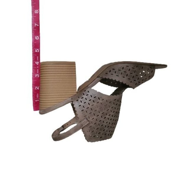 Maurices Women's Emilia Perforated Cutout Block Heel Sandals Taupe Brown Sz 11M - Picture 8 of 12